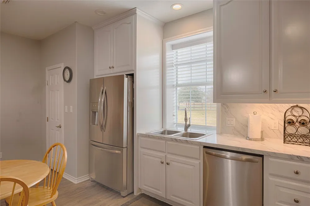 66 County Road 77d Schulenburg, TX 78956