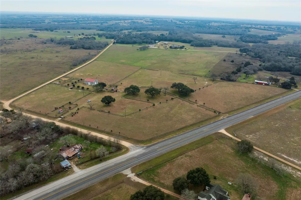 66 County Road 77d Schulenburg, TX 78956
