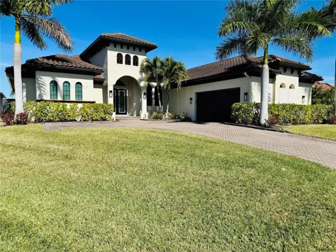 8533 S LAKE CIRCLE