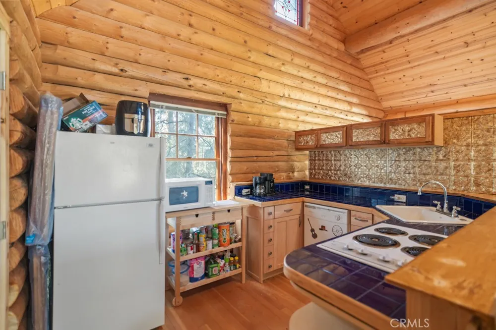 15916 Zurich Way Pine Mountain Club, CA 93222