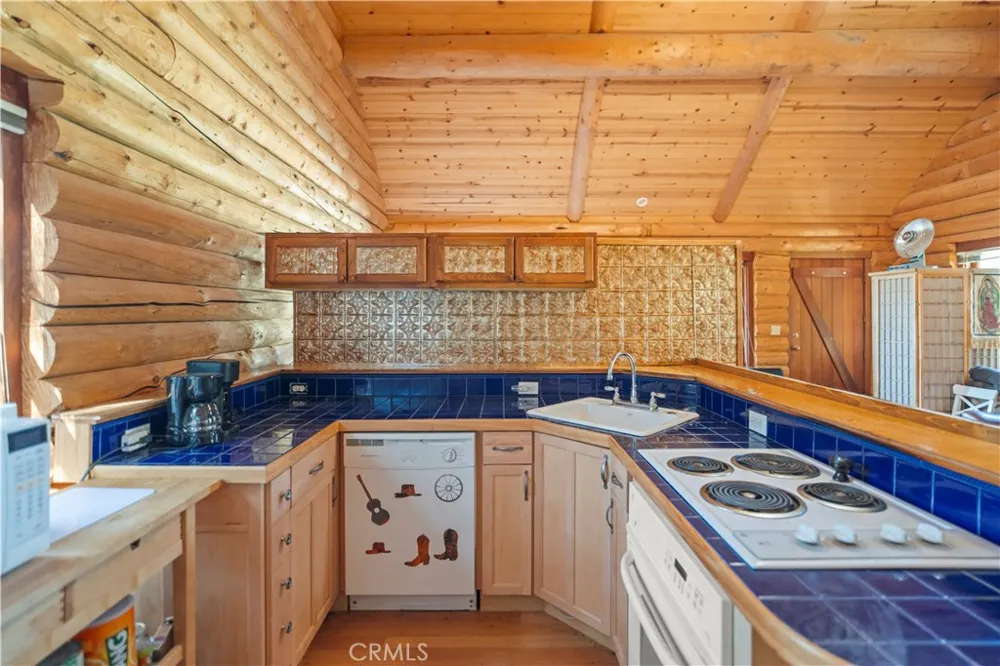 15916 Zurich Way Pine Mountain Club, CA 93222