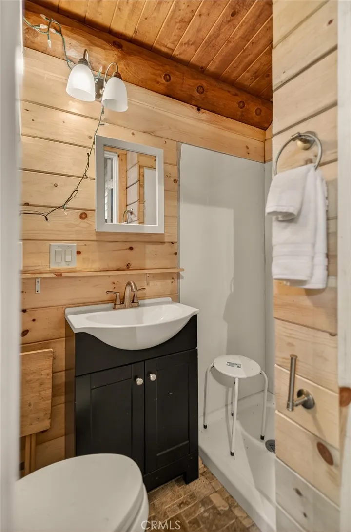 15916 Zurich Way Pine Mountain Club, CA 93222