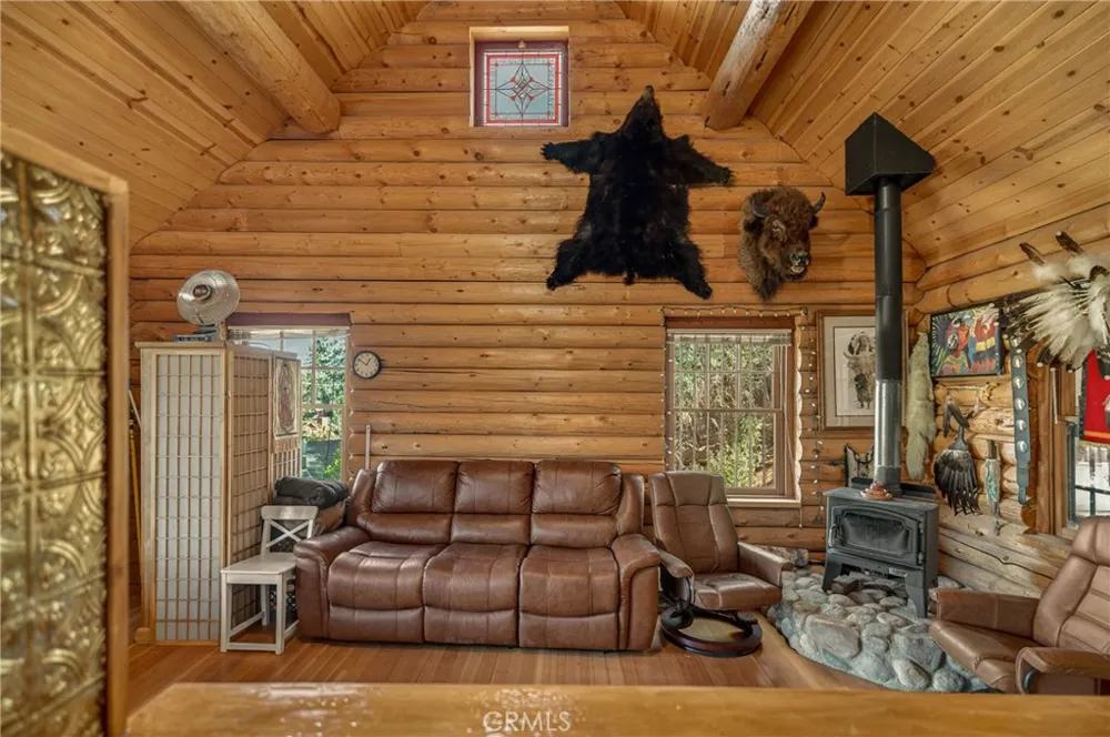 15916 Zurich Way Pine Mountain Club, CA 93222