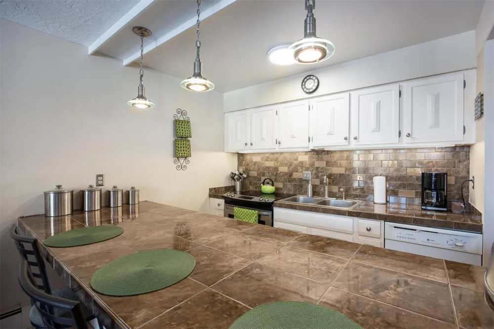101 Ryan Gulch Court #103 Wildernest, CO 80498