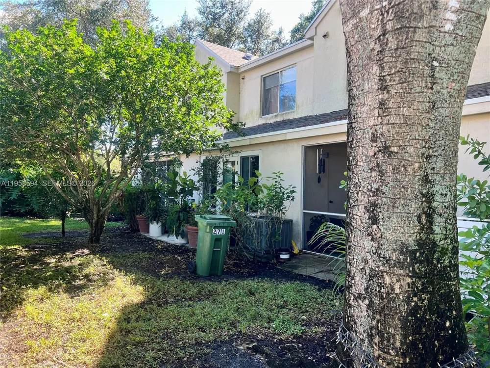 271 Duval Ct Weston, FL 33326