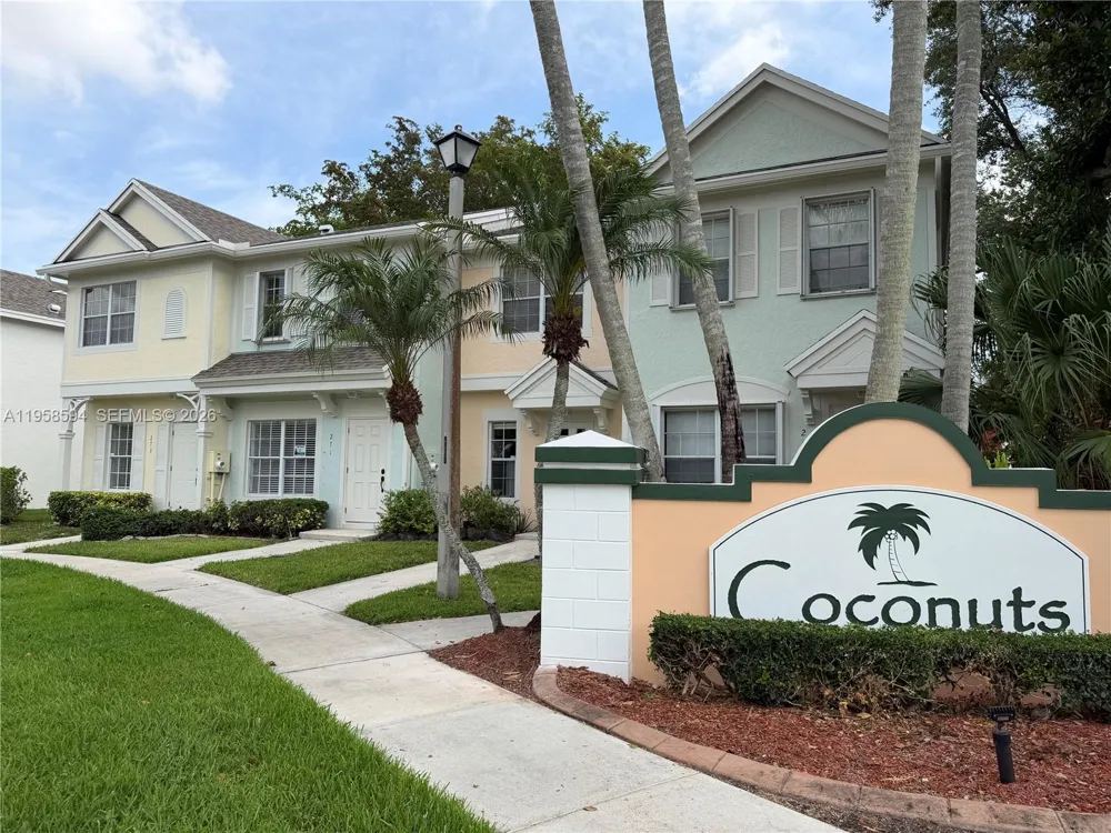271 Duval Ct Weston, FL 33326