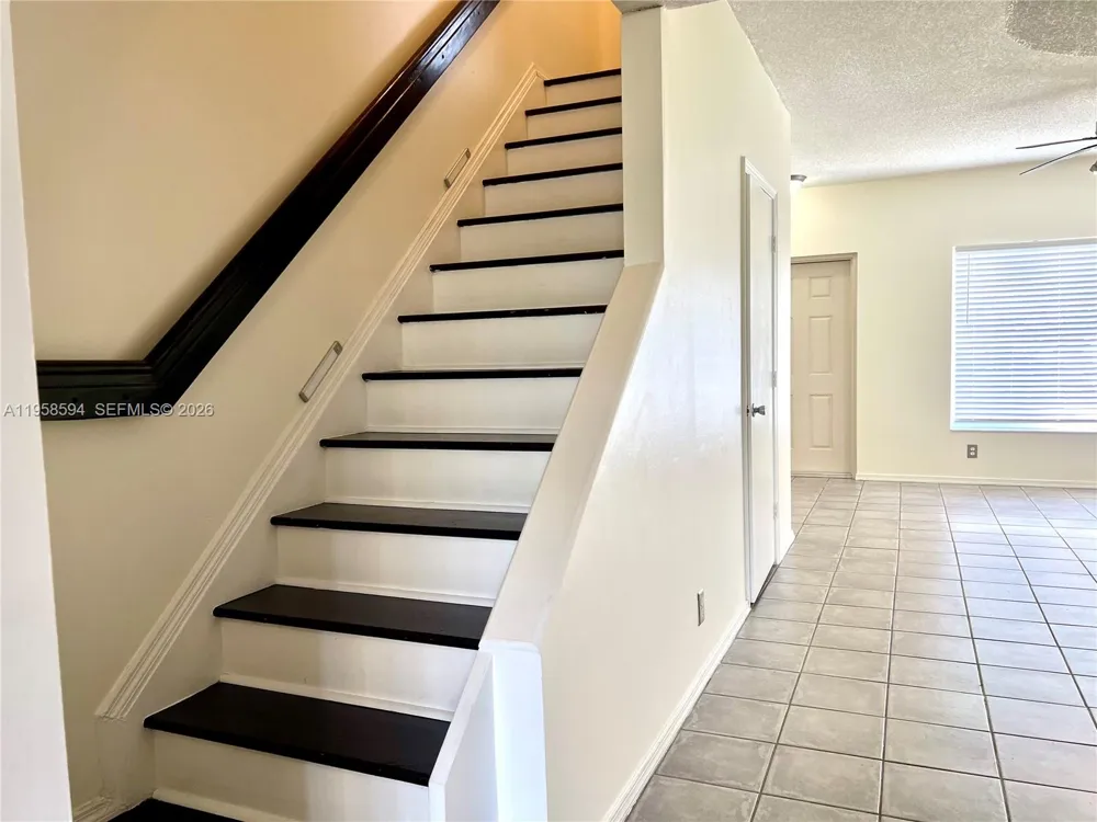 271 Duval Ct Weston, FL 33326