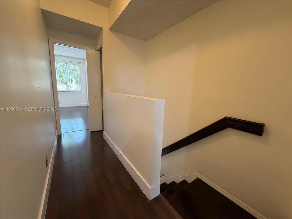 271 Duval Ct Weston, FL 33326