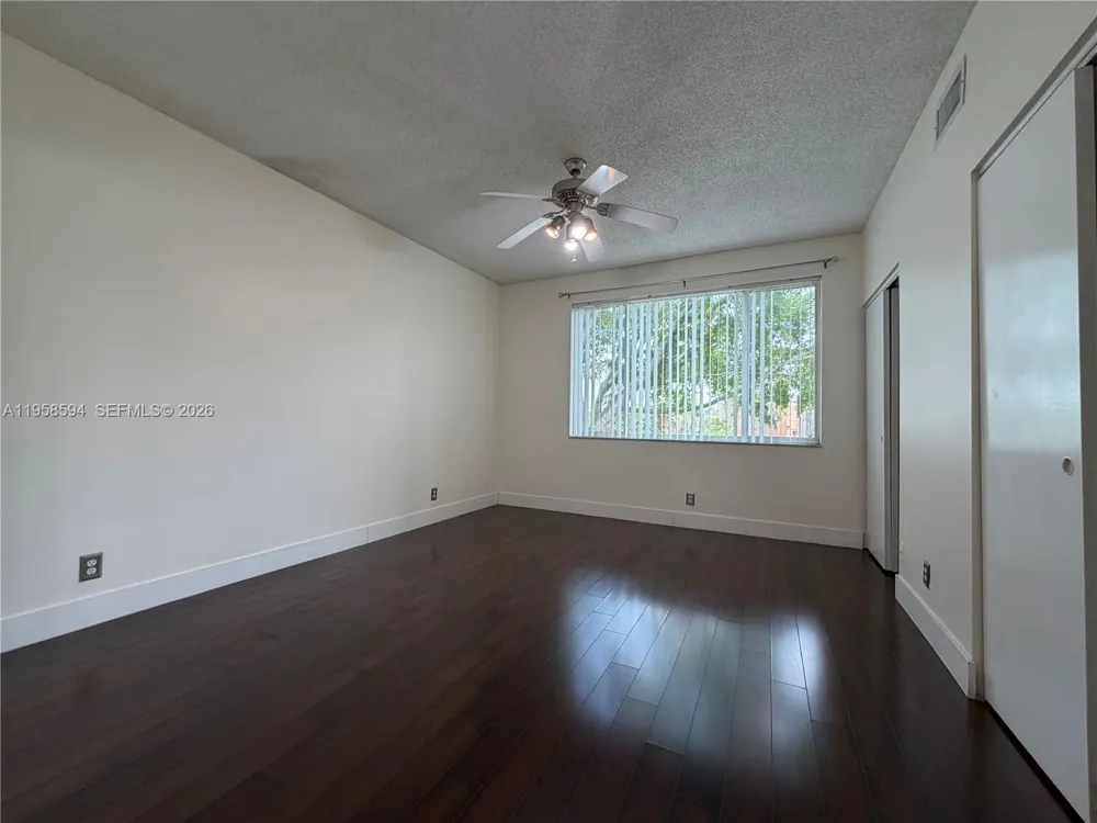 271 Duval Ct Weston, FL 33326