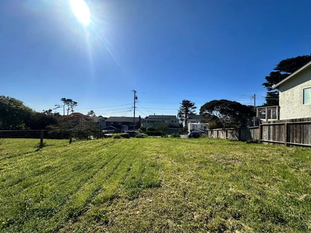 751 Sierra Street Moss Beach, CA 94038