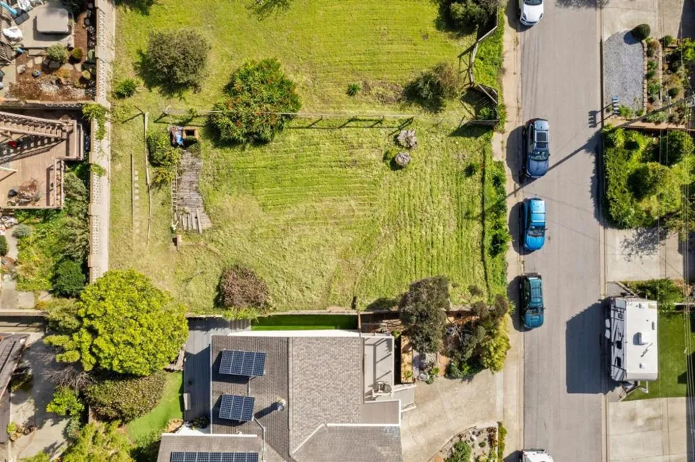 751 Sierra Street Moss Beach, CA 94038
