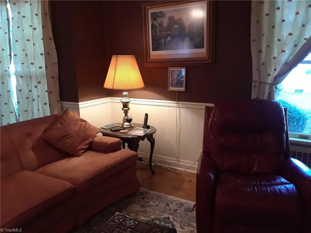 216 W Hunter Street Madison, NC 27025