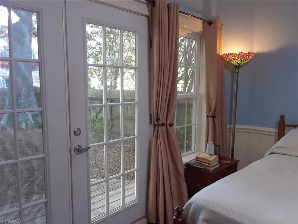 216 W Hunter Street Madison, NC 27025
