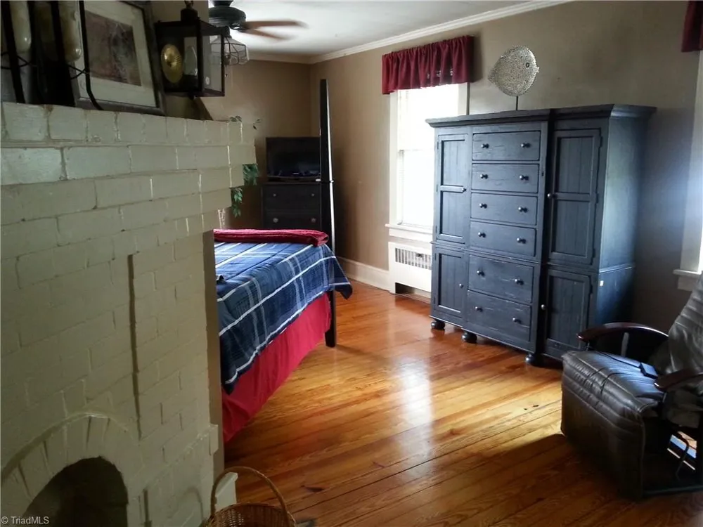 216 W Hunter Street Madison, NC 27025