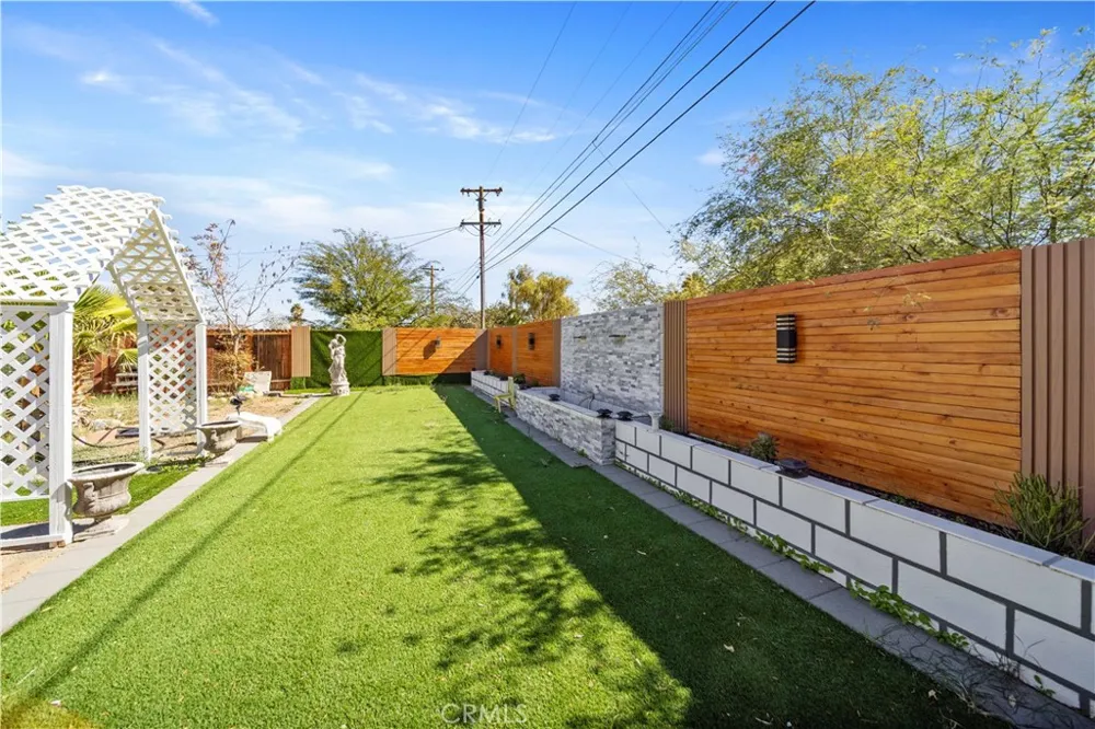 225 W French Avenue Ridgecrest, CA 93555