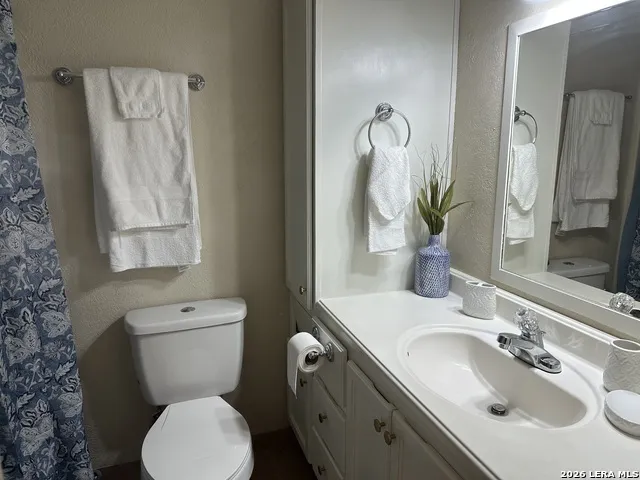 703 9th Carrizo Springs, TX 78834