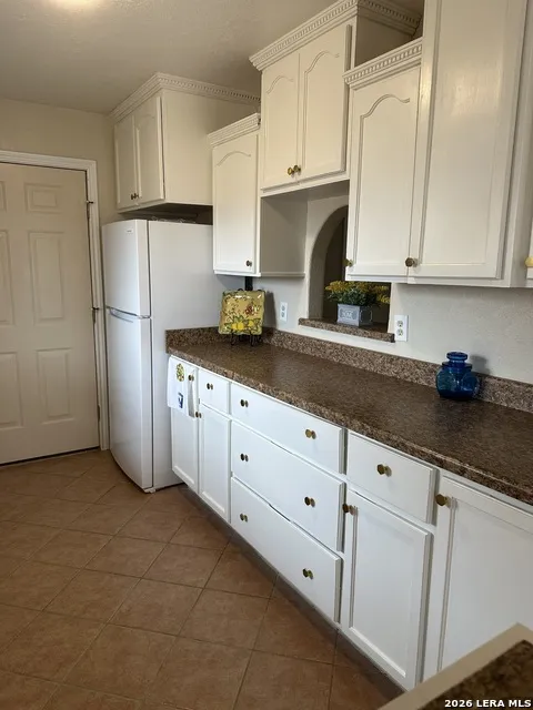 703 9th Carrizo Springs, TX 78834