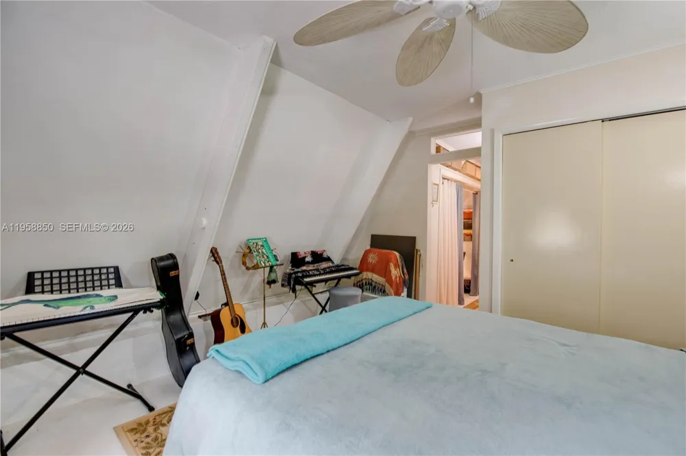 31033 Hibiscus Dr Big Pine, FL 33043