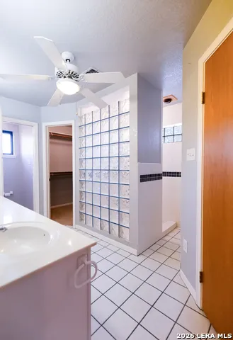 375 Bluntzer Rd Jourdanton, TX 78026