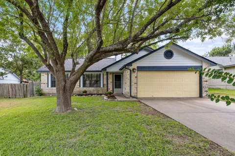 1705 Laurel Path