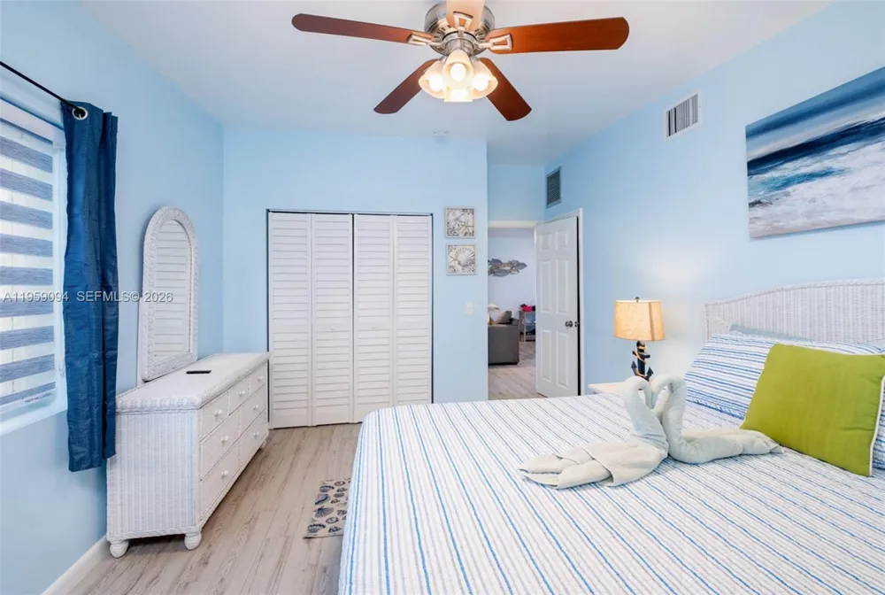 410 10th St Key Colony, FL 33051