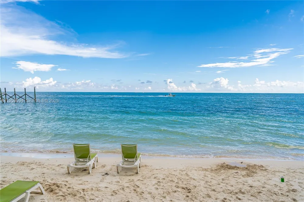 410 10th St Key Colony, FL 33051
