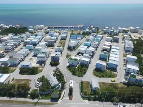 94825 Overseas Hwy #262