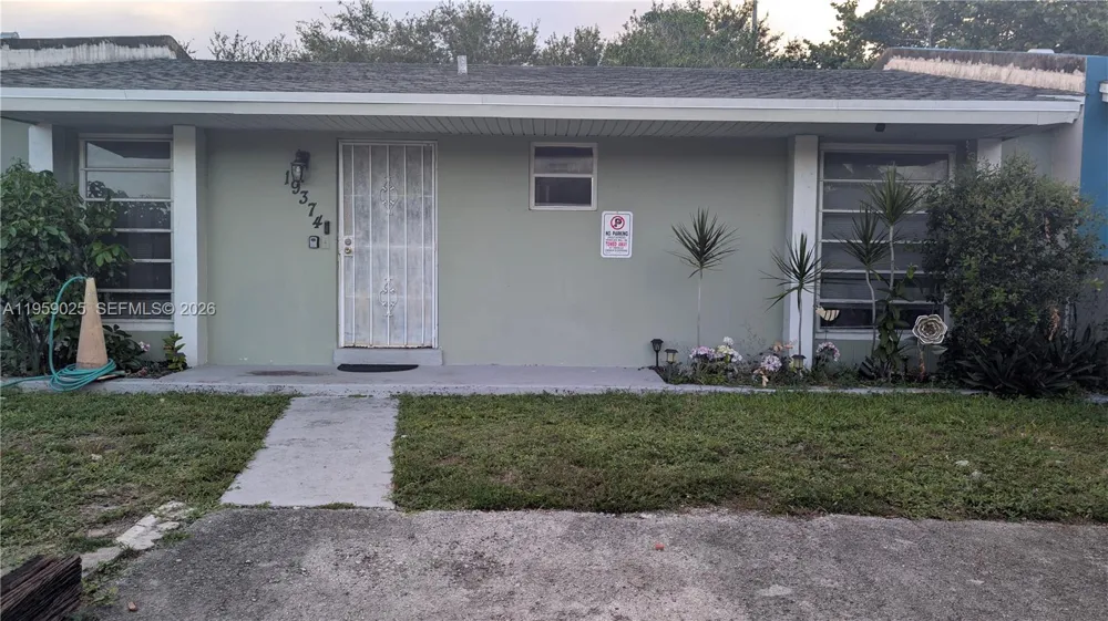 19374 NW 30th Ct Miami Gardens, FL 33056