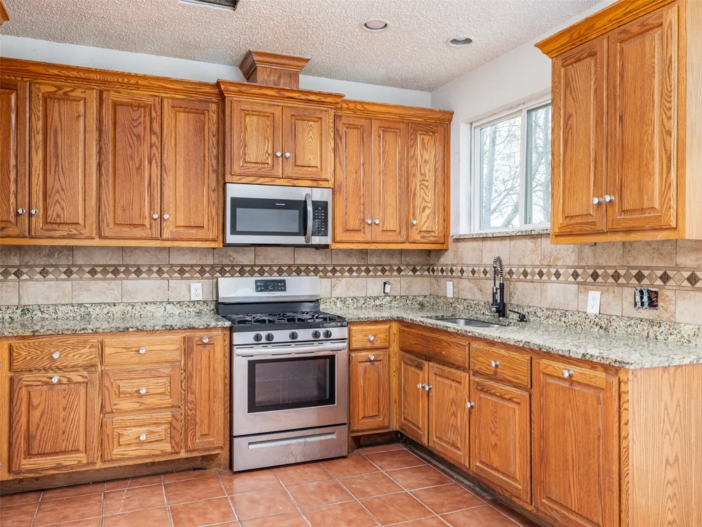 506 Tillery Street Austin, TX 78702