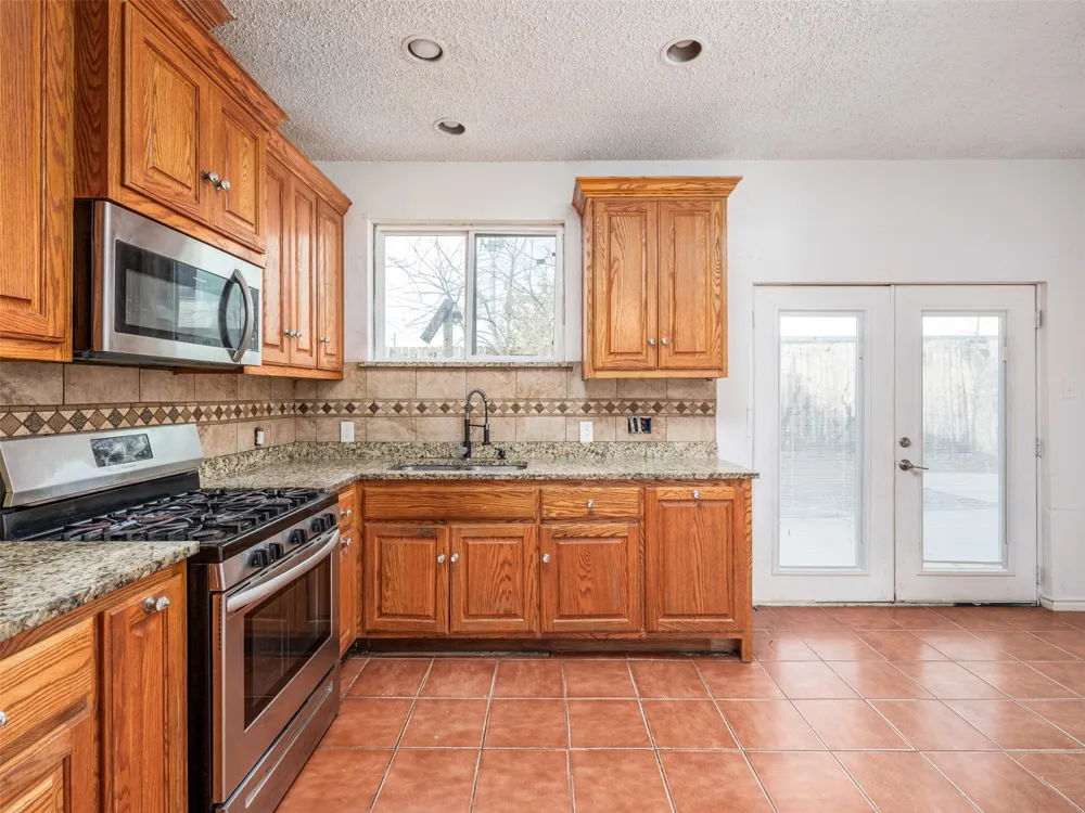 506 Tillery Street Austin, TX 78702