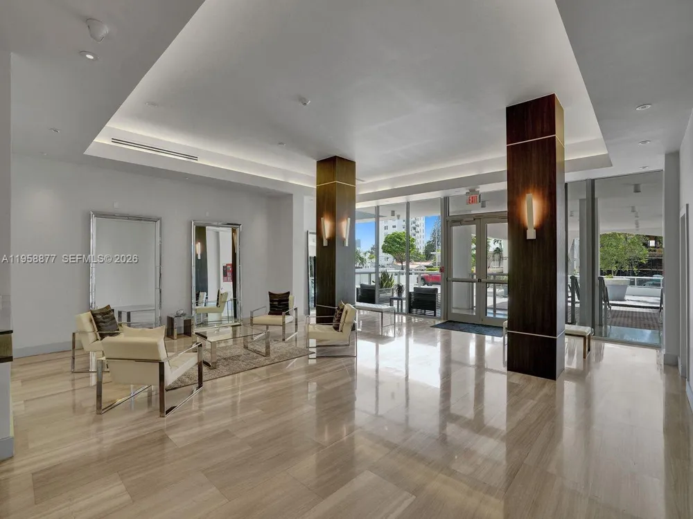 1228 West Ave #1415 Miami Beach, FL 33139