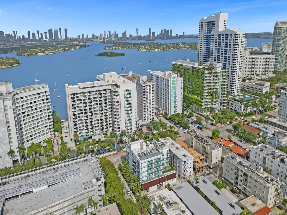 1228 West Ave #1415 Miami Beach, FL 33139