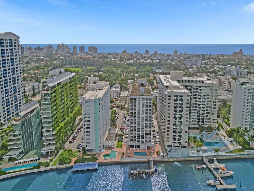 1228 West Ave #1415 Miami Beach, FL 33139