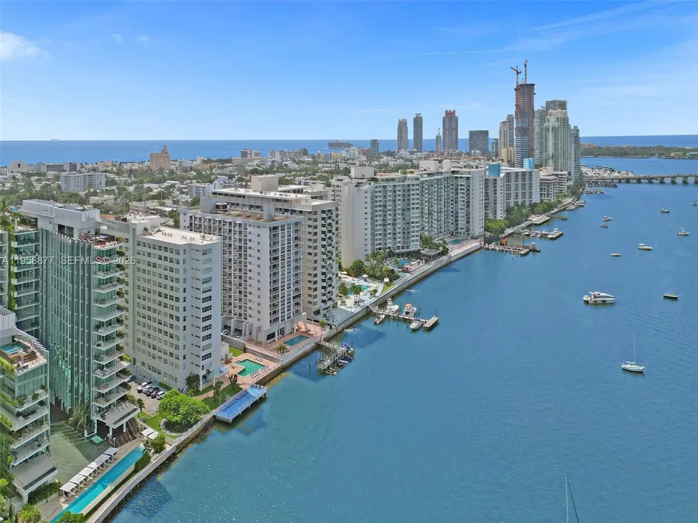 1228 West Ave #1415 Miami Beach, FL 33139