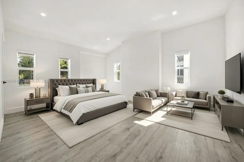 3166 Royal Palm Ave Miami Beach, FL 33140