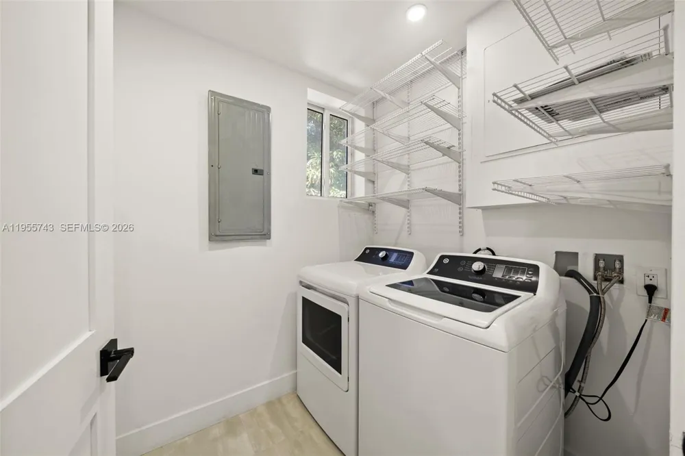 3166 Royal Palm Ave Miami Beach, FL 33140
