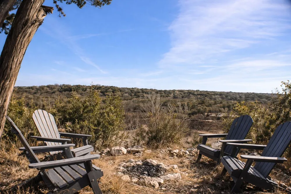 6 Gene Walker Trail Hunt, TX 78024