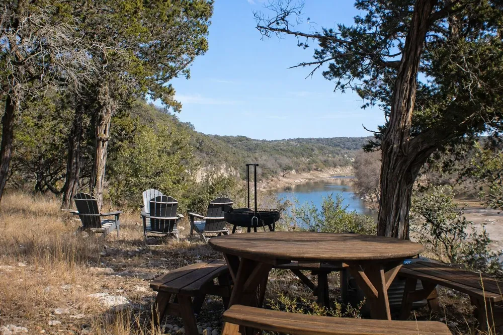 6 Gene Walker Trail Hunt, TX 78024