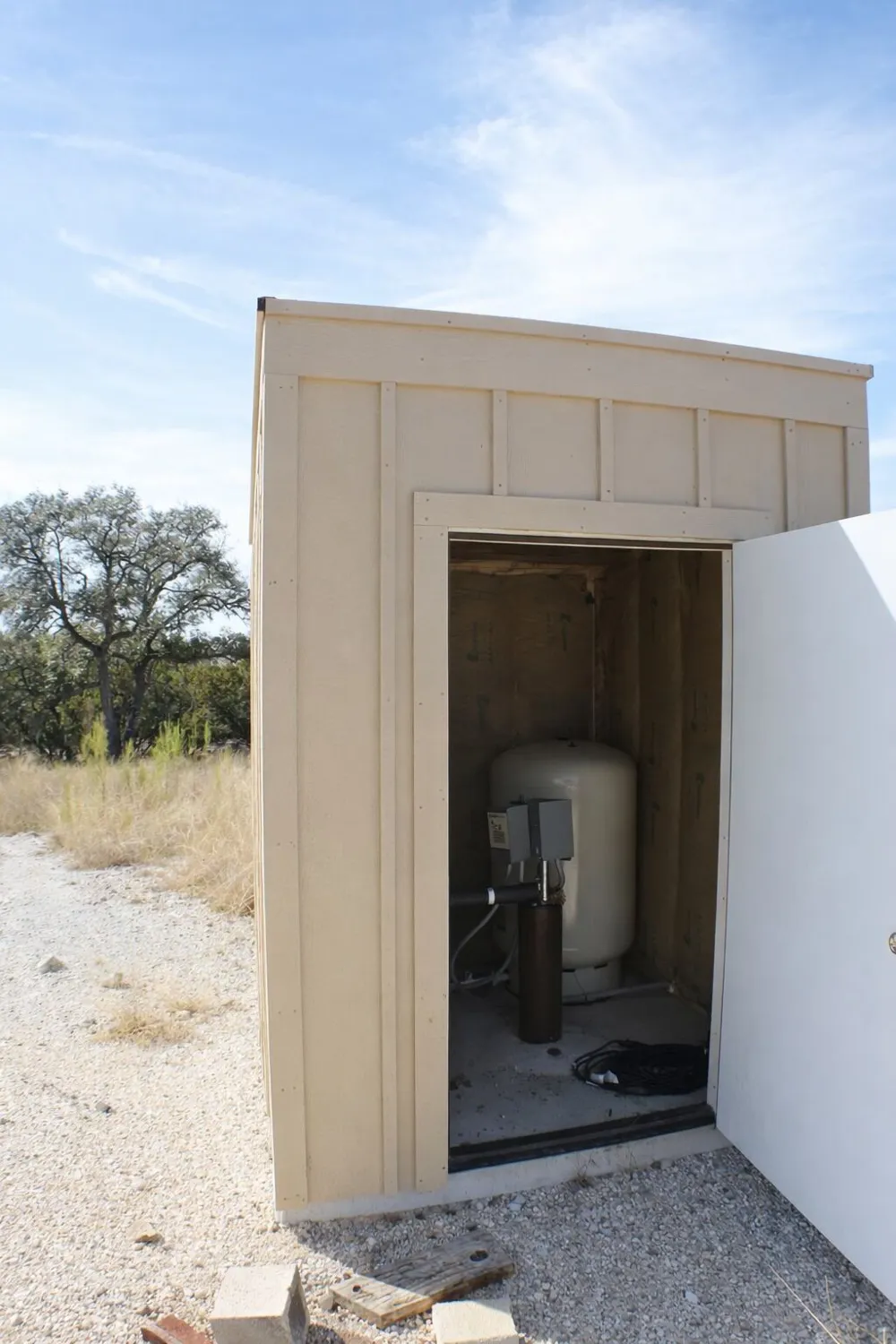 6 Gene Walker Trail Hunt, TX 78024
