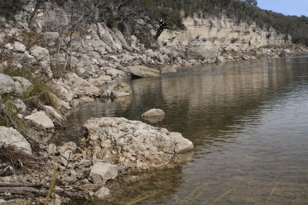6 Gene Walker Trail Hunt, TX 78024