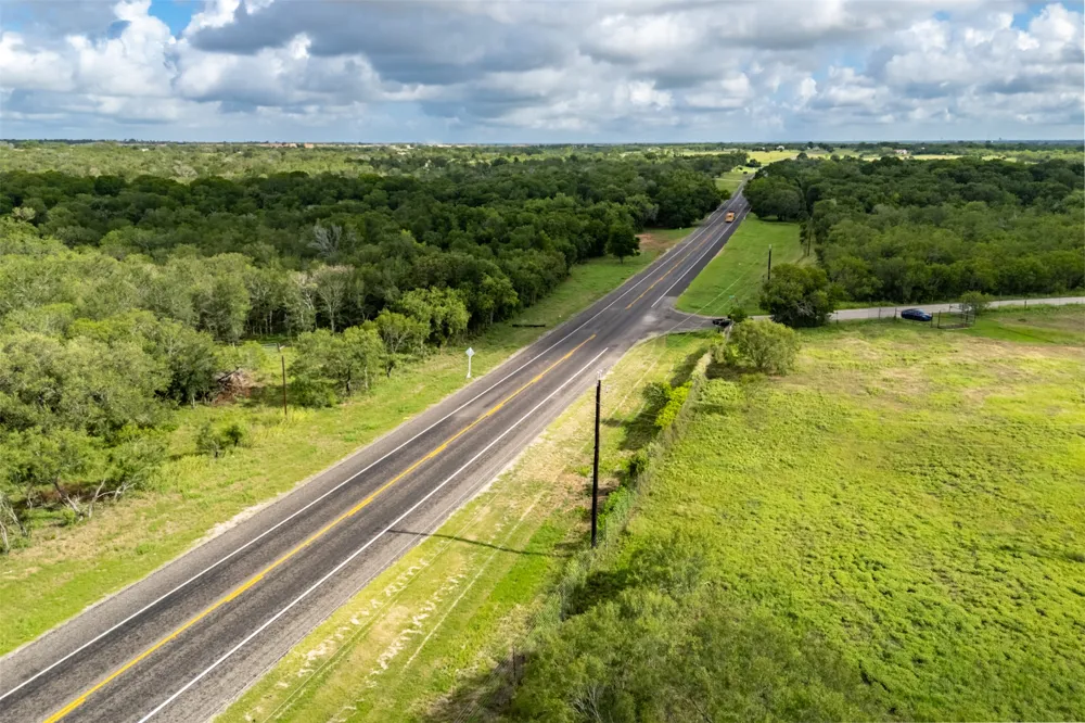 5485 County Road 249 Way Gonzales, TX 78629