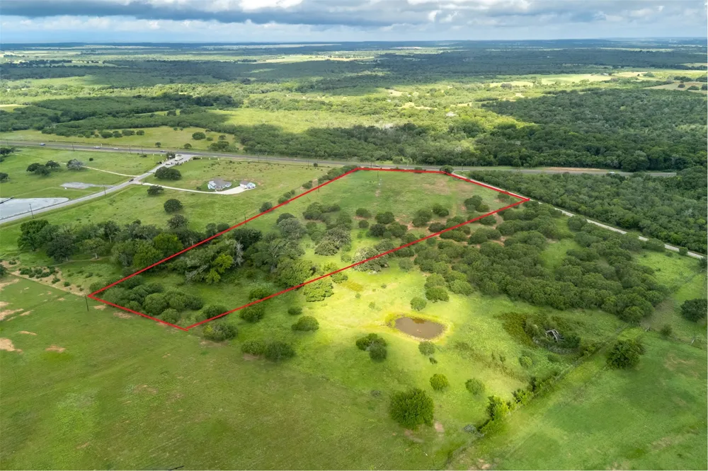 5485 County Road 249 Way Gonzales, TX 78629