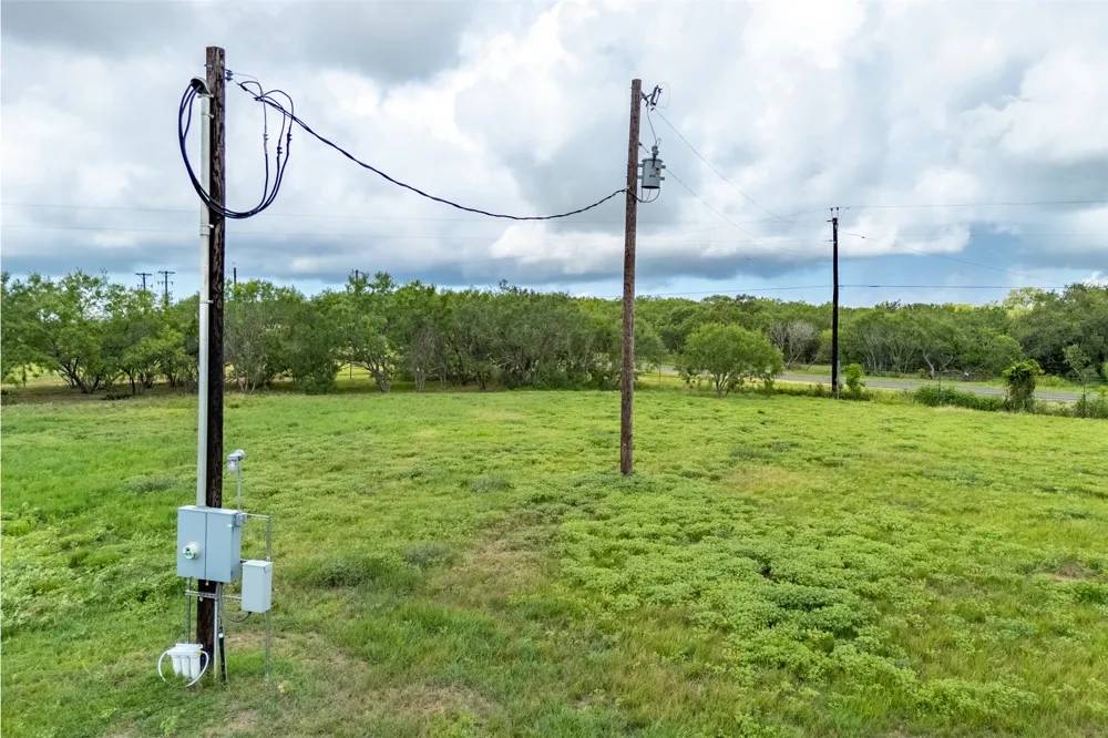 5485 County Road 249 Way Gonzales, TX 78629