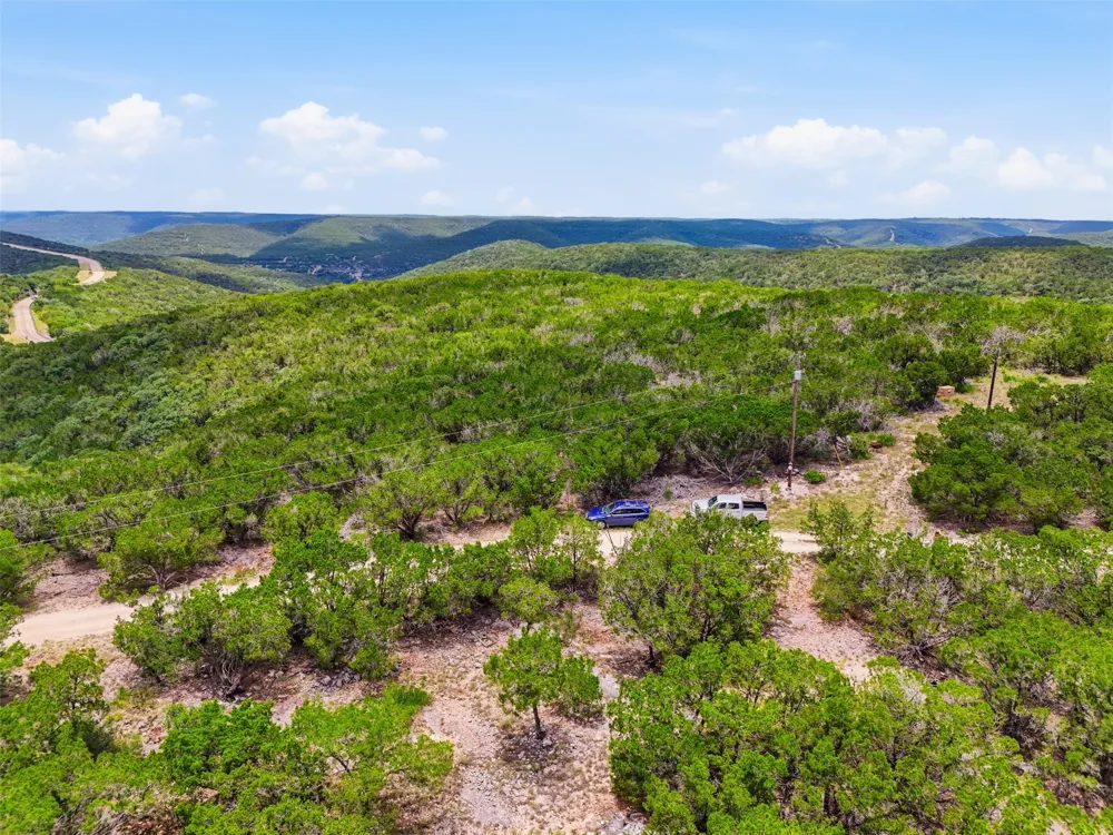 20 Winchester Road Leakey, TX 78873