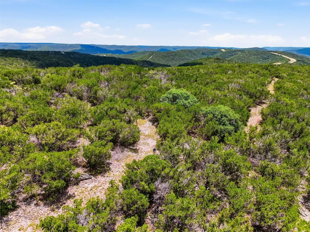 20 Winchester Road Leakey, TX 78873