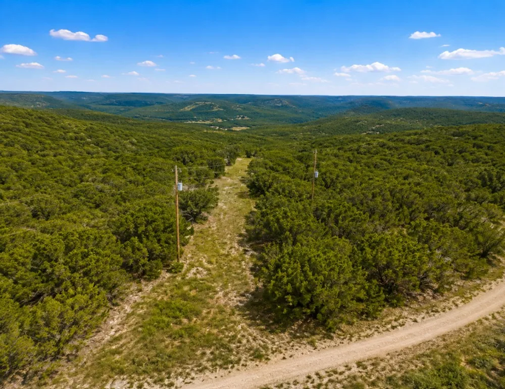 20 Winchester Road Leakey, TX 78873