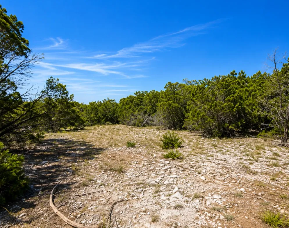 20 Winchester Road Leakey, TX 78873