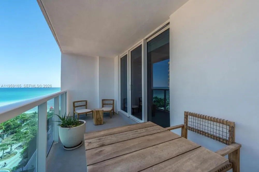 102 24th St #1007 Miami Beach, FL 33139