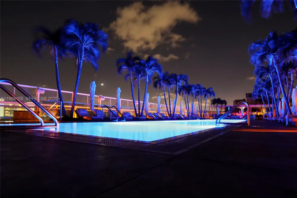 102 24th St #1007 Miami Beach, FL 33139
