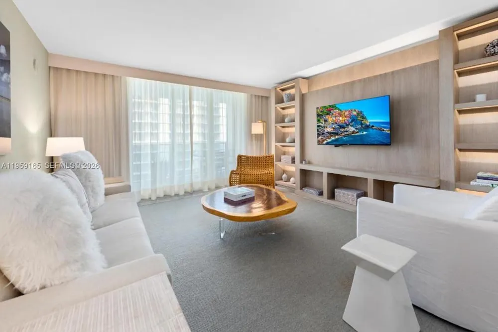 102 24th St #1007 Miami Beach, FL 33139
